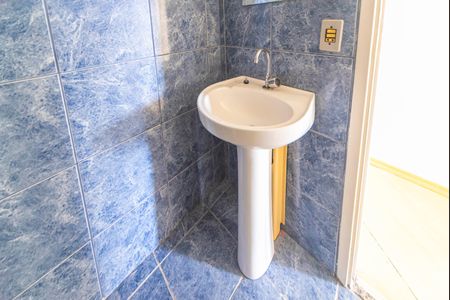 Apartamento à venda com 60m², 3 quartos e 1 vaga Apartamento à venda com 60m², 3 quartos e 1 vagaBanheiro