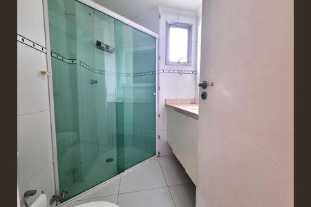 Apartamento à venda com 55m², 2 quartos e 1 vaga Apartamento à venda com 55m², 2 quartos e 1 vagaBanheiro