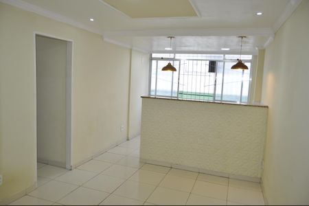 Apartamento para alugar com 3 quartos, 60m² em Cascadura, Rio de Janeiro