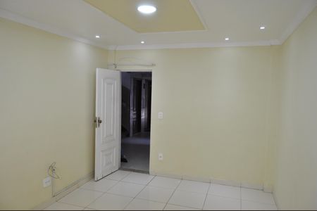 Apartamento para alugar com 3 quartos, 60m² em Cascadura, Rio de Janeiro