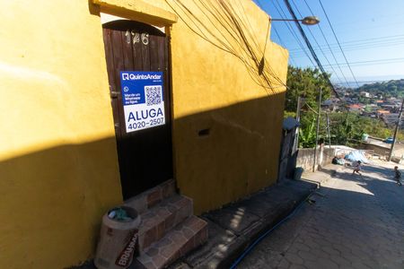 Plaquinha  de casa à venda com 3 quartos, 128m² em Engenhoca, Niterói