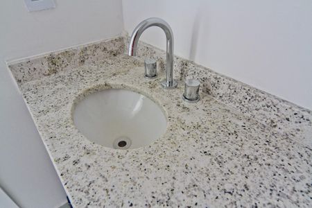 Apartamento à venda com 59m², 2 quartos e 1 vaga Apartamento à venda com 59m², 2 quartos e 1 vagaBanheiro da Suíte