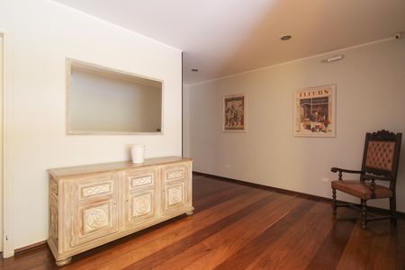 Apartamento para alugar com 73m², 2 quartos e 1 vaga Apartamento para alugar com 73m², 2 quartos e 1 vagaHall