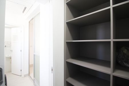 Apartamento para alugar com 73m², 2 quartos e 1 vaga Apartamento para alugar com 73m², 2 quartos e 1 vagaQuarto de Serviço
