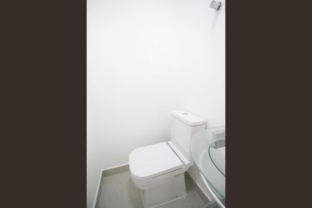 Lavabo de apartamento para alugar com 2 quartos, 73m² em Indianópolis, São Paulo