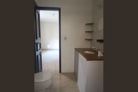 Banheiro de casa à venda com 2 quartos, 150m² em Jardim Esplanada, Jundiaí