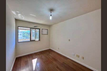 Apartamento à venda com 208m², 4 quartos e 2 vagas Apartamento à venda com 208m², 4 quartos e 2 vagasSuíte 2 (Canadense)