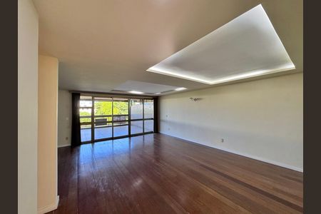 Apartamento à venda com 208m², 4 quartos e 2 vagas Apartamento à venda com 208m², 4 quartos e 2 vagasSala