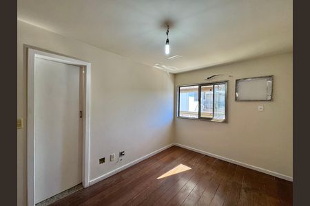 Apartamento à venda com 208m², 4 quartos e 2 vagas Apartamento à venda com 208m², 4 quartos e 2 vagasSuíte 2 (Canadense)