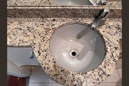 Apartamento à venda com 208m², 4 quartos e 2 vagas Apartamento à venda com 208m², 4 quartos e 2 vagasLavabo