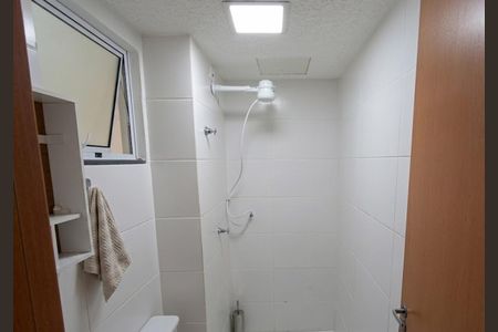 Banheiro de apartamento para alugar com 2 quartos, 46m² em Granja Viana, Cotia