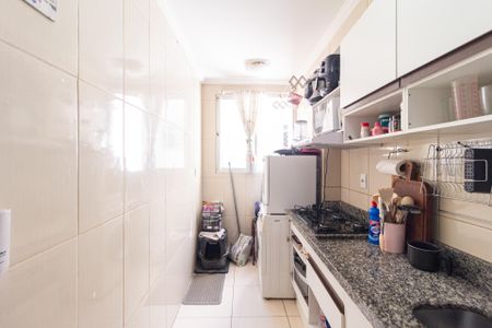 Cozinha e Área de Serviço de apartamento para alugar com 2 quartos, 43m² em Santa Maria, Osasco