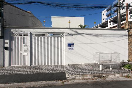 Casa de condomínio à venda com 125m², 3 quartos e 2 vagas Casa de condomínio à venda com 125m², 3 quartos e 2 vagasFachada - placa ZGMD-910