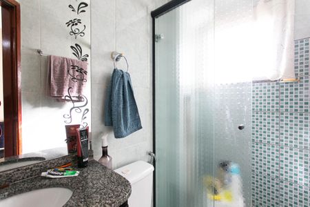 Casa de condomínio à venda com 125m², 3 quartos e 2 vagas Casa de condomínio à venda com 125m², 3 quartos e 2 vagasBanheiro da Suíte 1