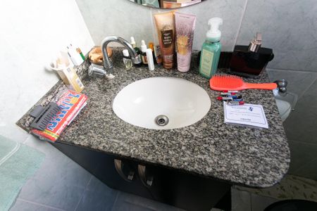 Casa de condomínio à venda com 125m², 3 quartos e 2 vagas Casa de condomínio à venda com 125m², 3 quartos e 2 vagasBanheiro da Suíte 2
