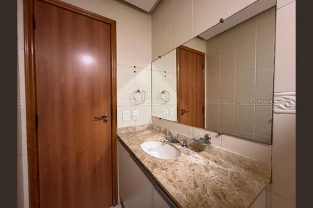 Apartamento para alugar com 115m², 2 quartos e 2 vagas Apartamento para alugar com 115m², 2 quartos e 2 vagasBanheiro Social
