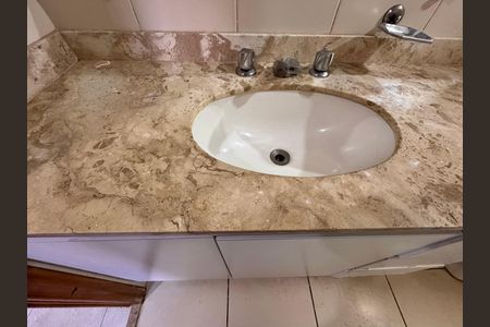 Apartamento para alugar com 115m², 2 quartos e 2 vagas Apartamento para alugar com 115m², 2 quartos e 2 vagasSuíte - Banheiro