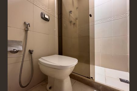 Apartamento para alugar com 115m², 2 quartos e 2 vagas Apartamento para alugar com 115m², 2 quartos e 2 vagasBanheiro Social