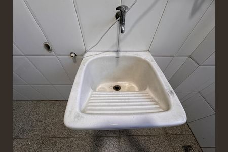 Apartamento para alugar com 115m², 2 quartos e 2 vagas Apartamento para alugar com 115m², 2 quartos e 2 vagasCozinha e Área de Serviço