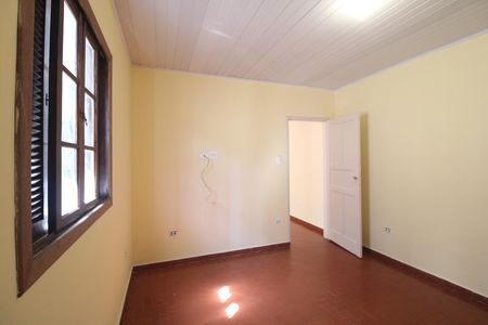 Quarto de casa para alugar com 1 quarto, 70m² em Jardim Guarapiranga, São Paulo