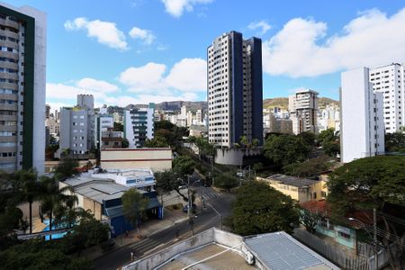 Vista de apartamento à venda com 2 quartos, 200m² em Anchieta, Belo Horizonte