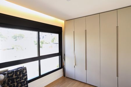 Apartamento à venda com 200m², 2 quartos e 3 vagas Apartamento à venda com 200m², 2 quartos e 3 vagasSuíte 1