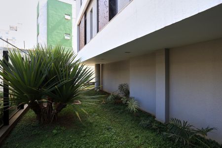 Apartamento à venda com 200m², 2 quartos e 3 vagas Apartamento à venda com 200m², 2 quartos e 3 vagasEntrada