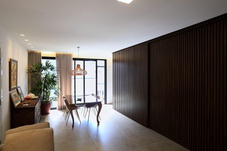 Apartamento à venda com 200m², 2 quartos e 3 vagas Apartamento à venda com 200m², 2 quartos e 3 vagasSala