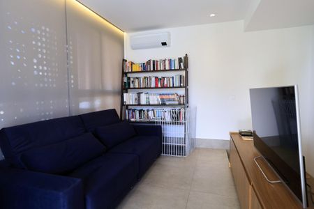 Apartamento à venda com 200m², 2 quartos e 3 vagas Apartamento à venda com 200m², 2 quartos e 3 vagasSala de TV