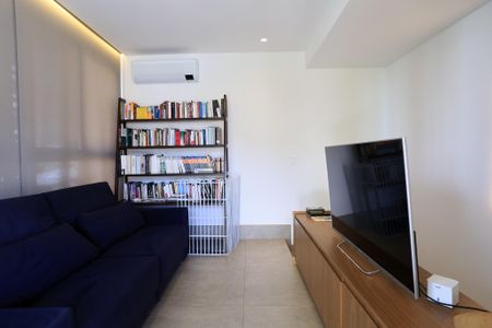 Apartamento à venda com 200m², 2 quartos e 3 vagas Apartamento à venda com 200m², 2 quartos e 3 vagasSala de TV