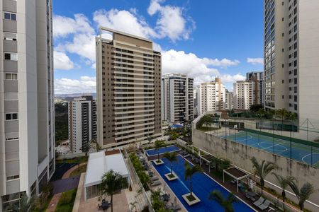Vista da Suíte de apartamento para alugar com 2 quartos, 64m² em Vila da Serra, Nova Lima