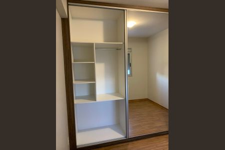 Apartamento para alugar com 64m², 2 quartos e 2 vagas Apartamento para alugar com 64m², 2 quartos e 2 vagasQuarto