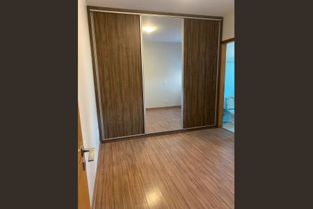 Apartamento para alugar com 64m², 2 quartos e 2 vagas Apartamento para alugar com 64m², 2 quartos e 2 vagasQuarto