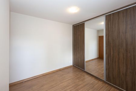 Suíte de apartamento para alugar com 2 quartos, 64m² em Vila da Serra, Nova Lima