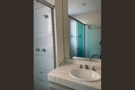Apartamento para alugar com 64m², 2 quartos e 2 vagas Apartamento para alugar com 64m², 2 quartos e 2 vagasBanheiro