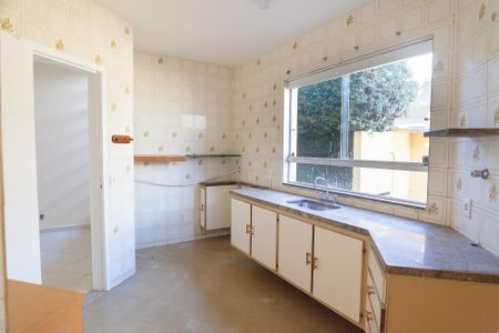 Casa de condomínio à venda com 210m², 3 quartos e 2 vagasCozinha