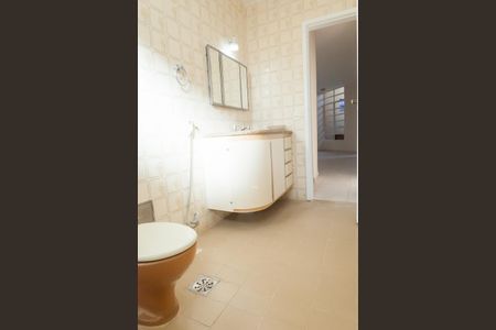 Casa de condomínio à venda com 210m², 3 quartos e 2 vagasBanheiro Social