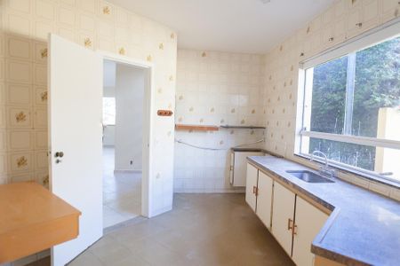 Casa de condomínio à venda com 210m², 3 quartos e 2 vagasCozinha