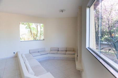 Casa de condomínio à venda com 210m², 3 quartos e 2 vagassala