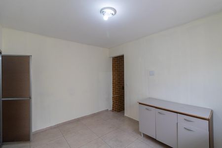 Cozinha de casa para alugar com 2 quartos, 60m² em Vila Ré, São Paulo