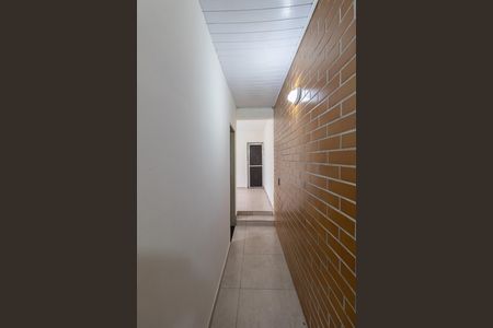 Corredor de casa para alugar com 2 quartos, 60m² em Vila Ré, São Paulo
