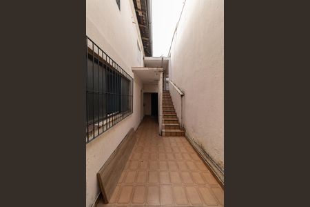 Entrada de casa para alugar com 2 quartos, 60m² em Vila Ré, São Paulo