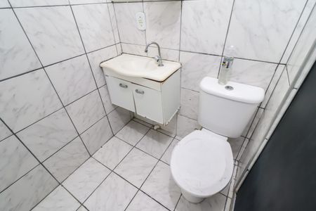 Apartamento para alugar com 46m², 2 quartos e 1 vaga Apartamento para alugar com 46m², 2 quartos e 1 vagaBanheiro