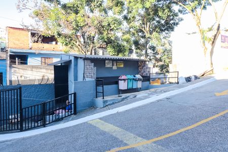 Apartamento para alugar com 46m², 2 quartos e 1 vaga Apartamento para alugar com 46m², 2 quartos e 1 vagaLixeira do condomínio
