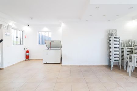 Apartamento para alugar com 46m², 2 quartos e 1 vaga Apartamento para alugar com 46m², 2 quartos e 1 vagaÁrea comum - Salão de festas