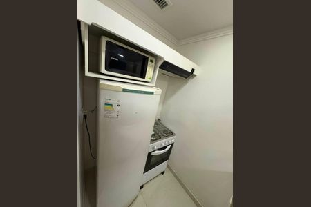 Cozinha de apartamento para alugar com 1 quarto, 40m² em Morro dos Ingleses, São Paulo
