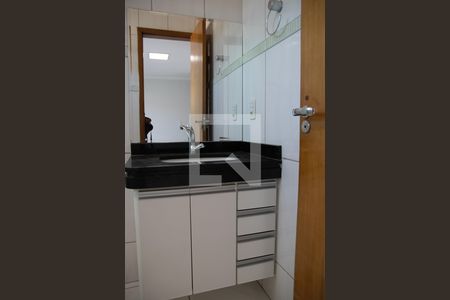 Casa à venda com 300m², 5 quartos e 4 vagas Casa à venda com 300m², 5 quartos e 4 vagasBanheiro da Suíte