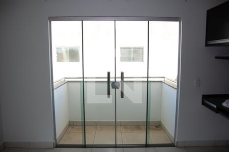 Casa à venda com 300m², 5 quartos e 4 vagas Casa à venda com 300m², 5 quartos e 4 vagasQuarto 03