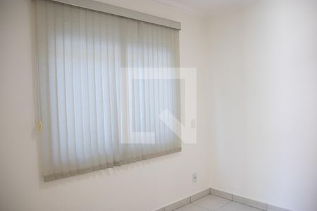 Casa à venda com 300m², 5 quartos e 4 vagas Casa à venda com 300m², 5 quartos e 4 vagasQuarto 02