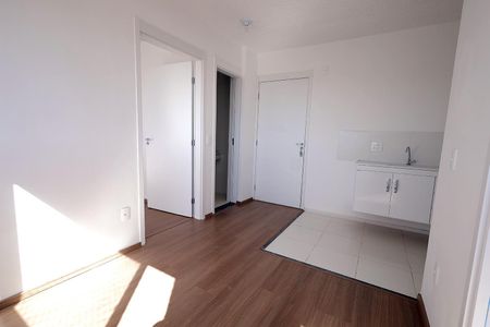 Sala de apartamento para alugar com 2 quartos, 35m² em Parque Erasmo Assunção, Santo André